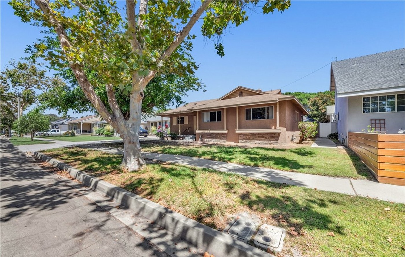 2054 N Studebaker Road, Long Beach, CA 90815